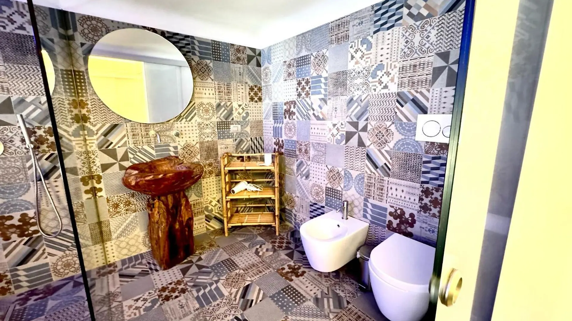 Cortile Nobile Luxury Suites Aeroporto di Catania Fontana Rossa 0*,  Italia