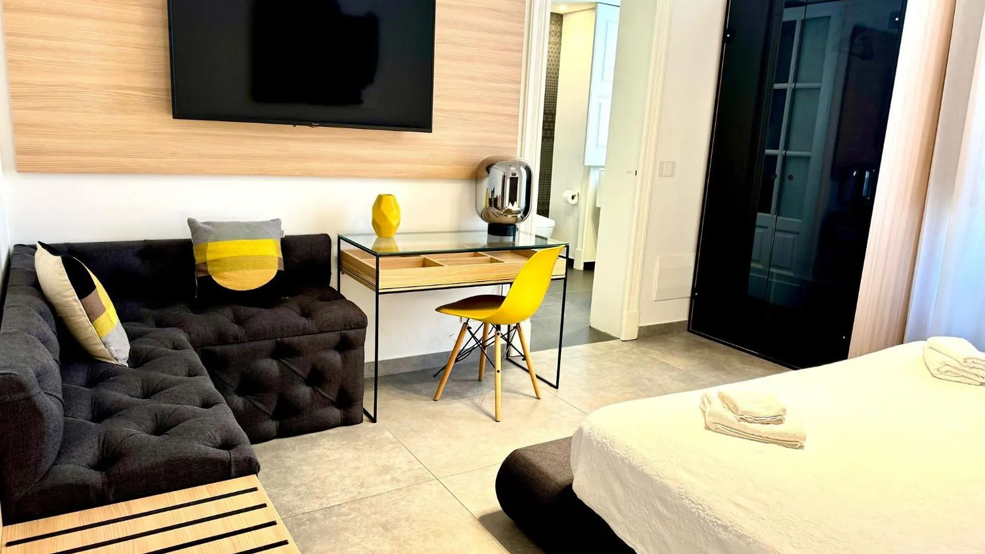 Cortile Nobile Luxury Suites Aeroporto di Catania Fontana Rossa